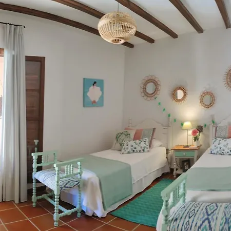 Masia De San Juan Casa Numero 1 En Castillo Con Piscina Y Aire Acondicionado *
