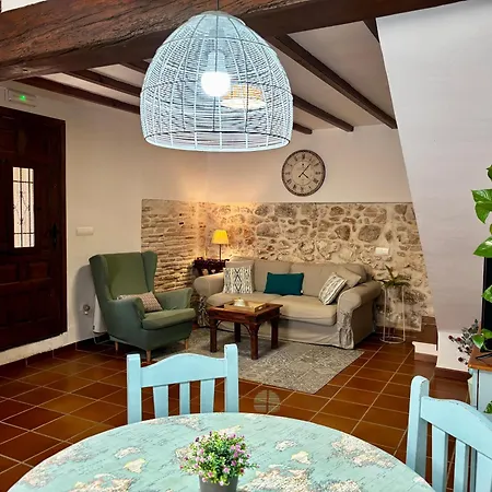 Masia De San Juan Casa Numero 1 En Castillo Con Piscina Y Aire Acondicionado